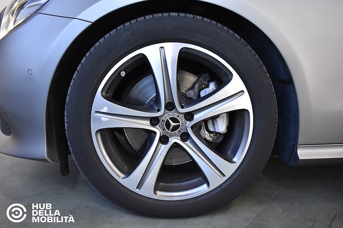 MERCEDES-BENZ E 220 d 4Matic Sport